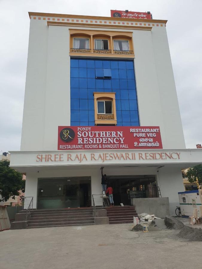 Pondy Southern Residency Puduccseri Kültér fotó