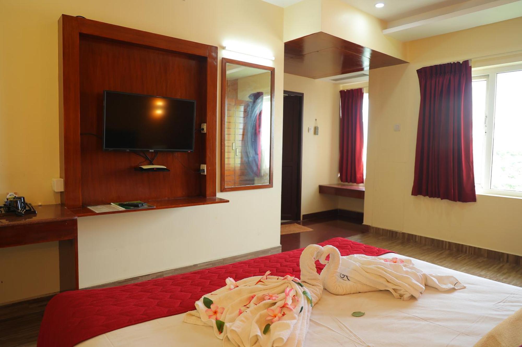 Pondy Southern Residency Puduccseri Kültér fotó