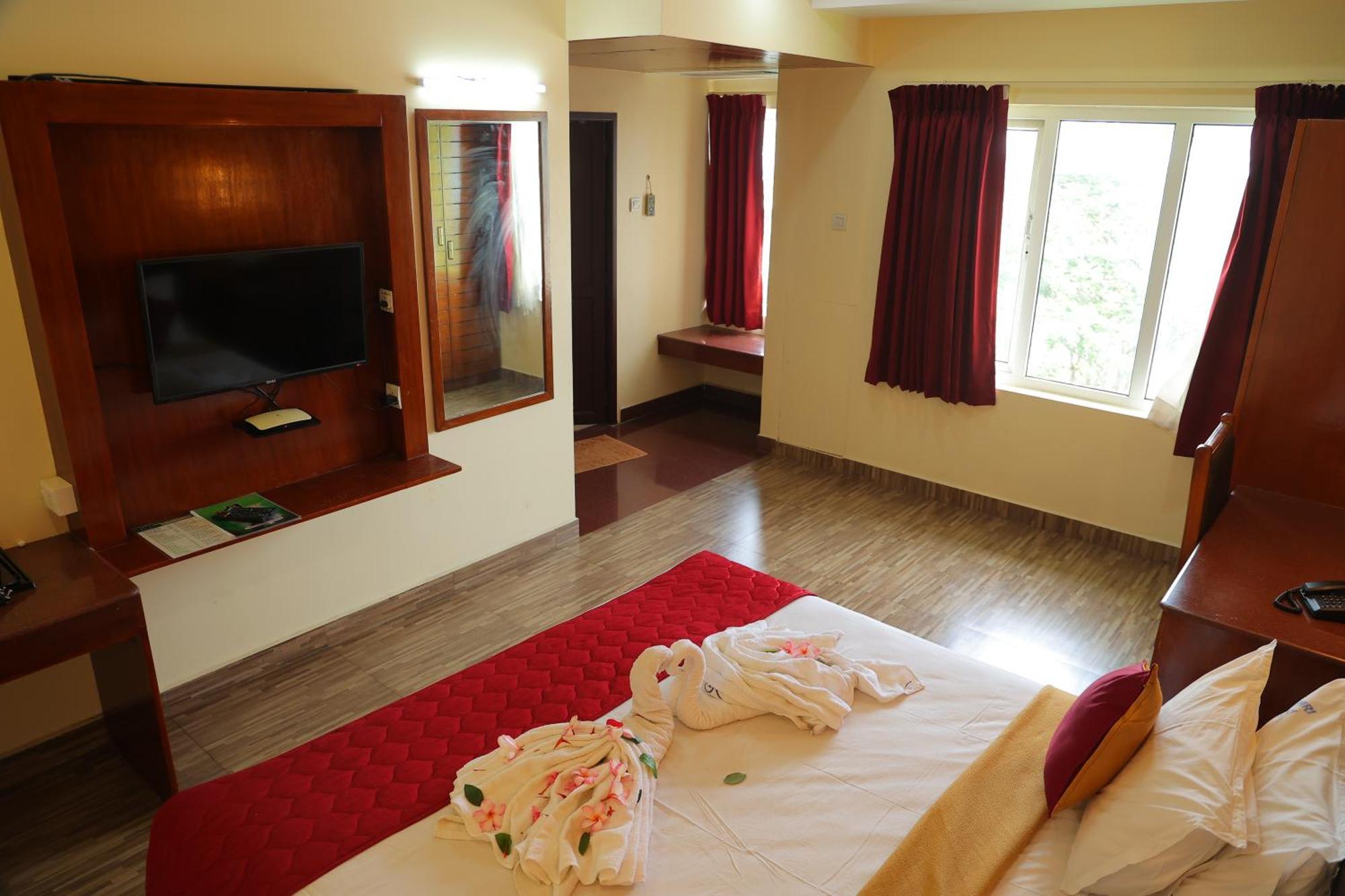 Pondy Southern Residency Puduccseri Kültér fotó