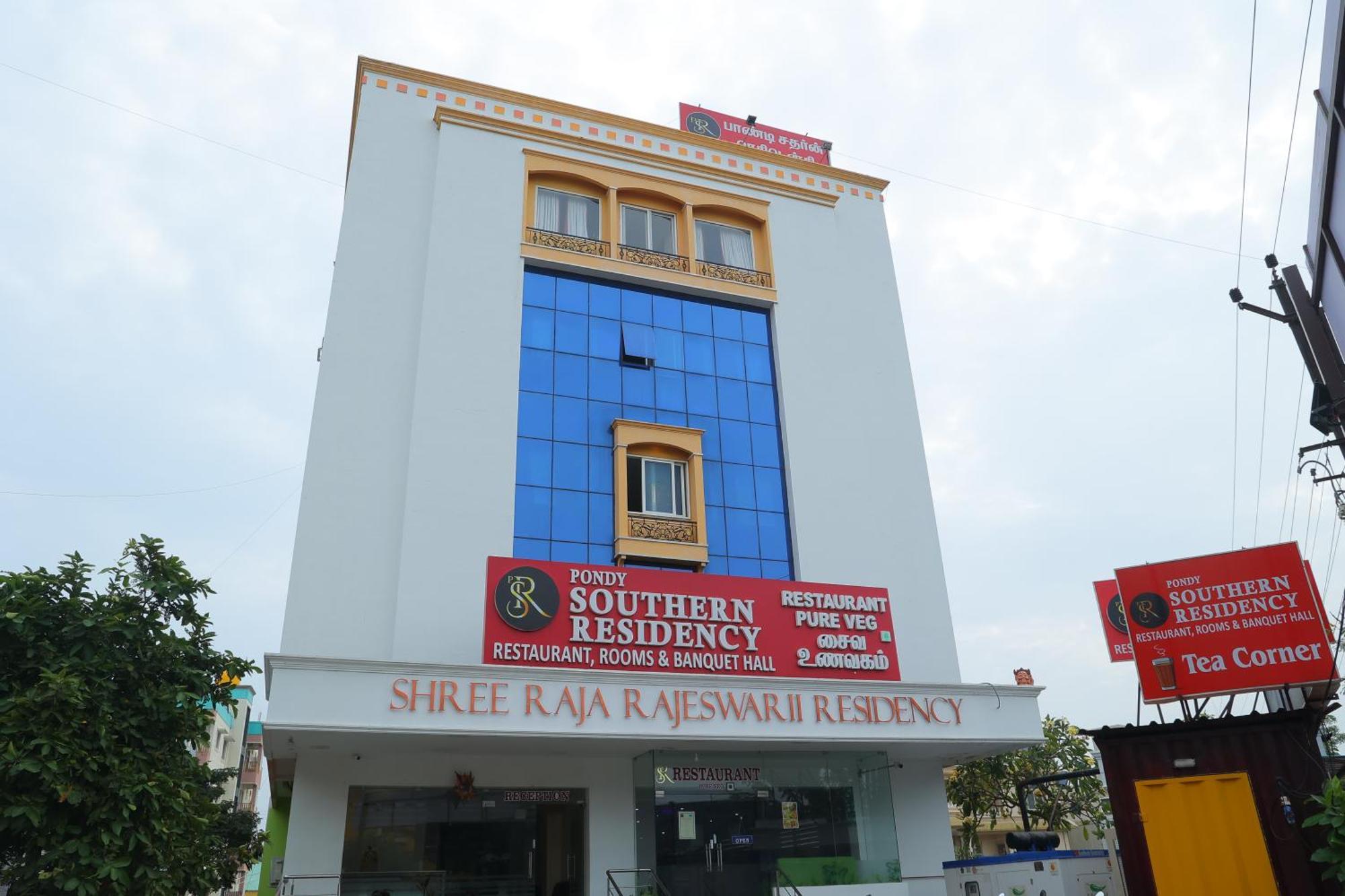 Pondy Southern Residency Puduccseri Kültér fotó